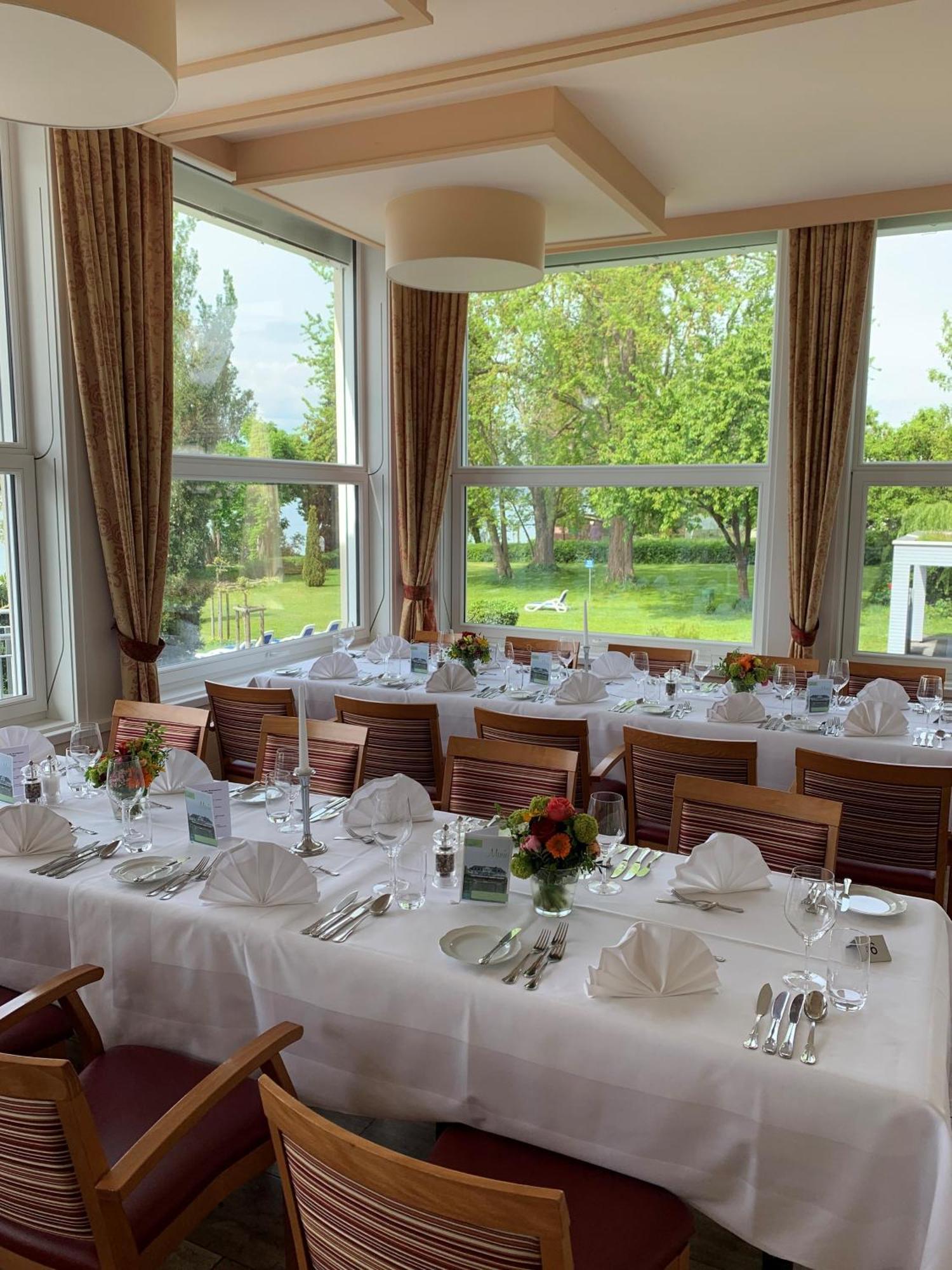 Strandhotel Loechnerhaus 赖歇瑙 外观 照片