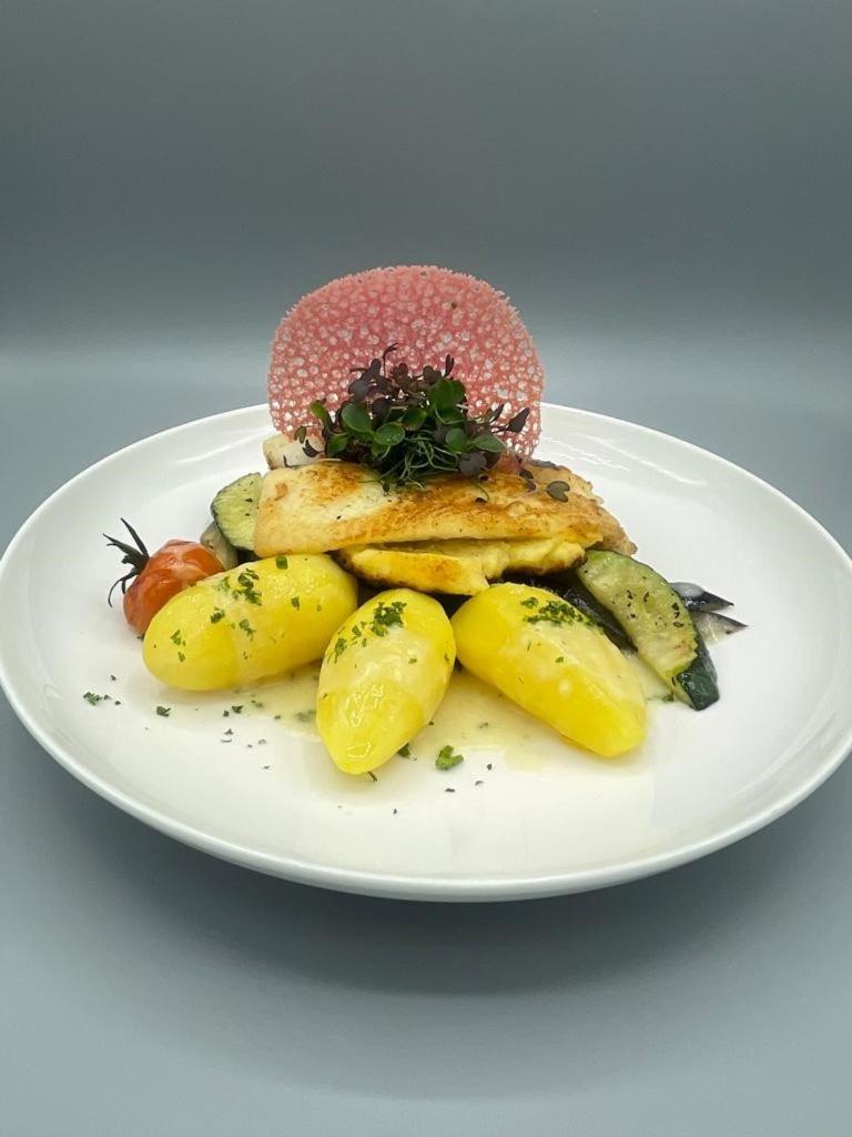 Strandhotel Loechnerhaus 赖歇瑙 外观 照片