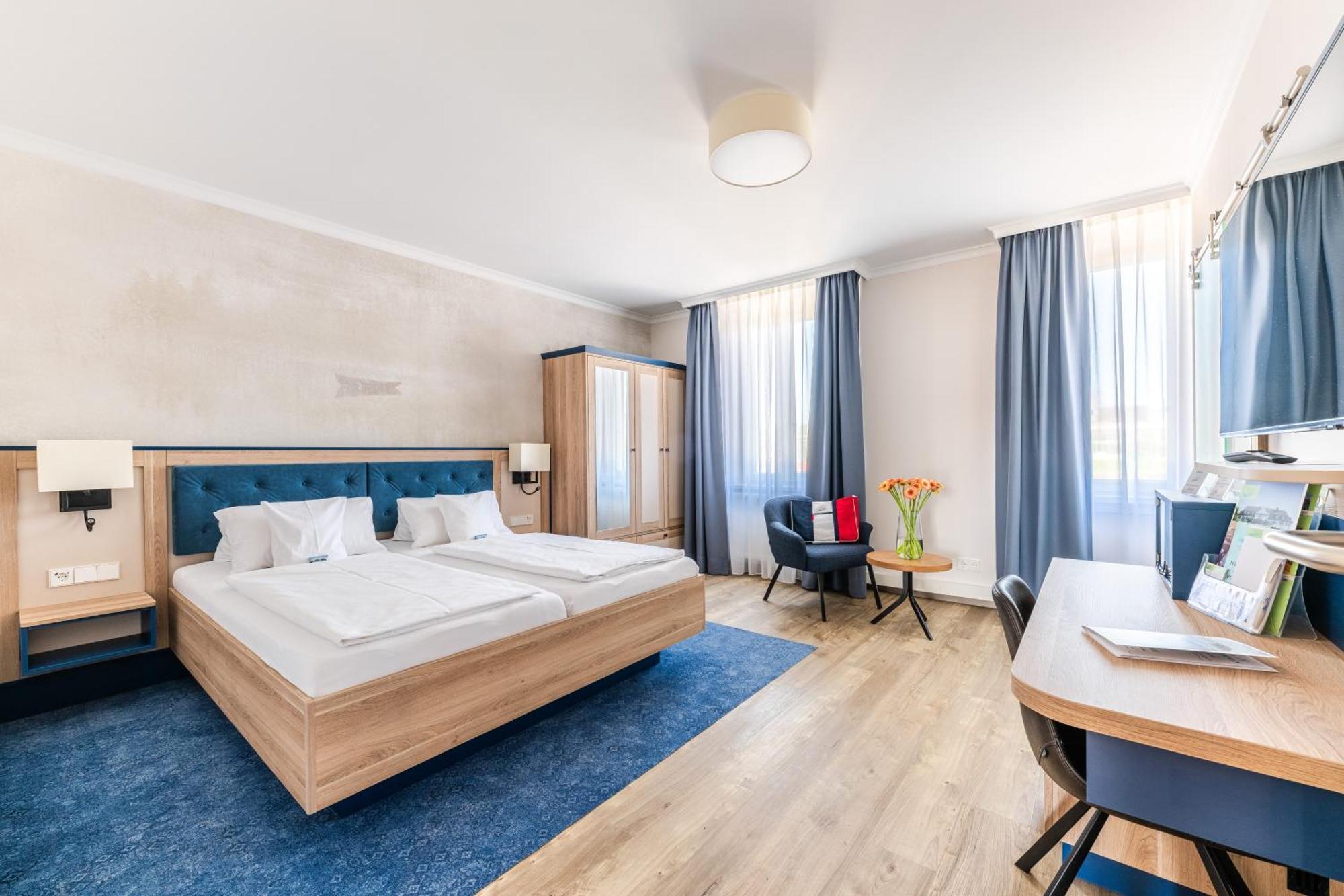 Strandhotel Loechnerhaus 赖歇瑙 外观 照片