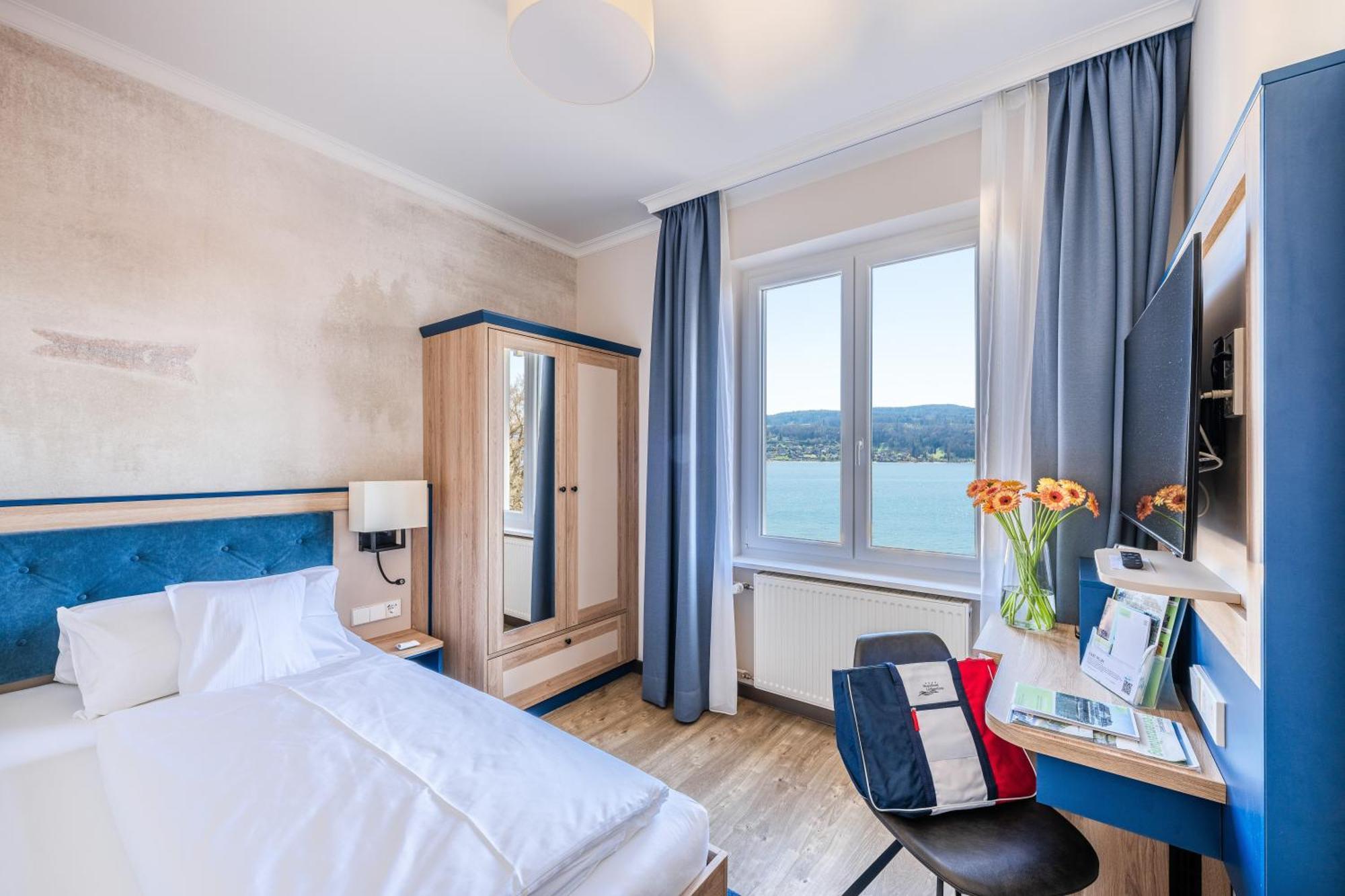 Strandhotel Loechnerhaus 赖歇瑙 外观 照片