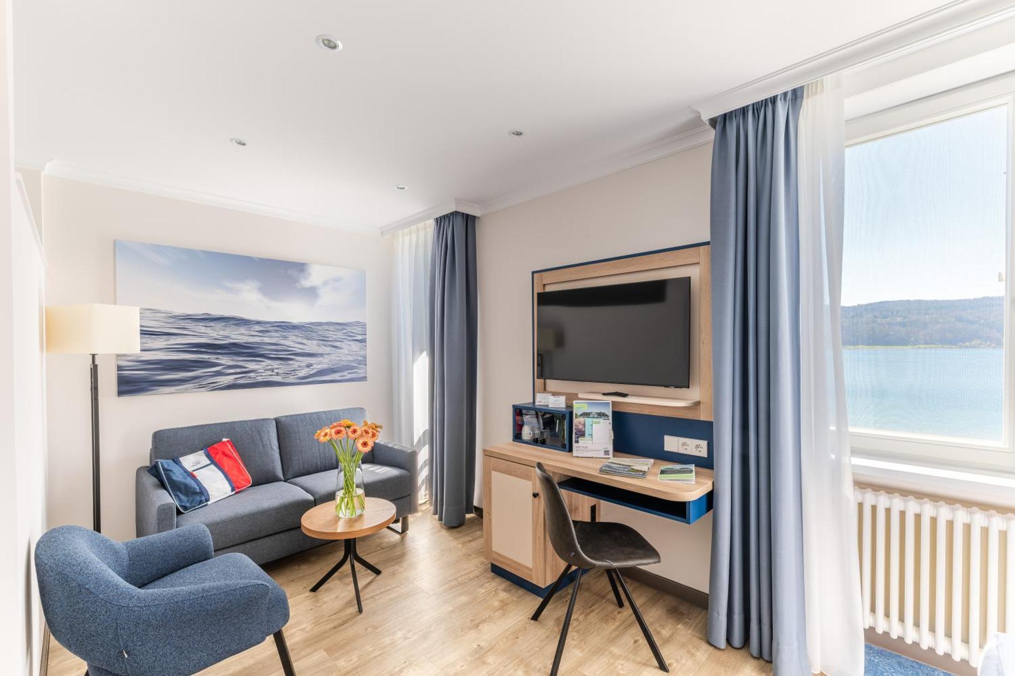 Strandhotel Loechnerhaus 赖歇瑙 外观 照片